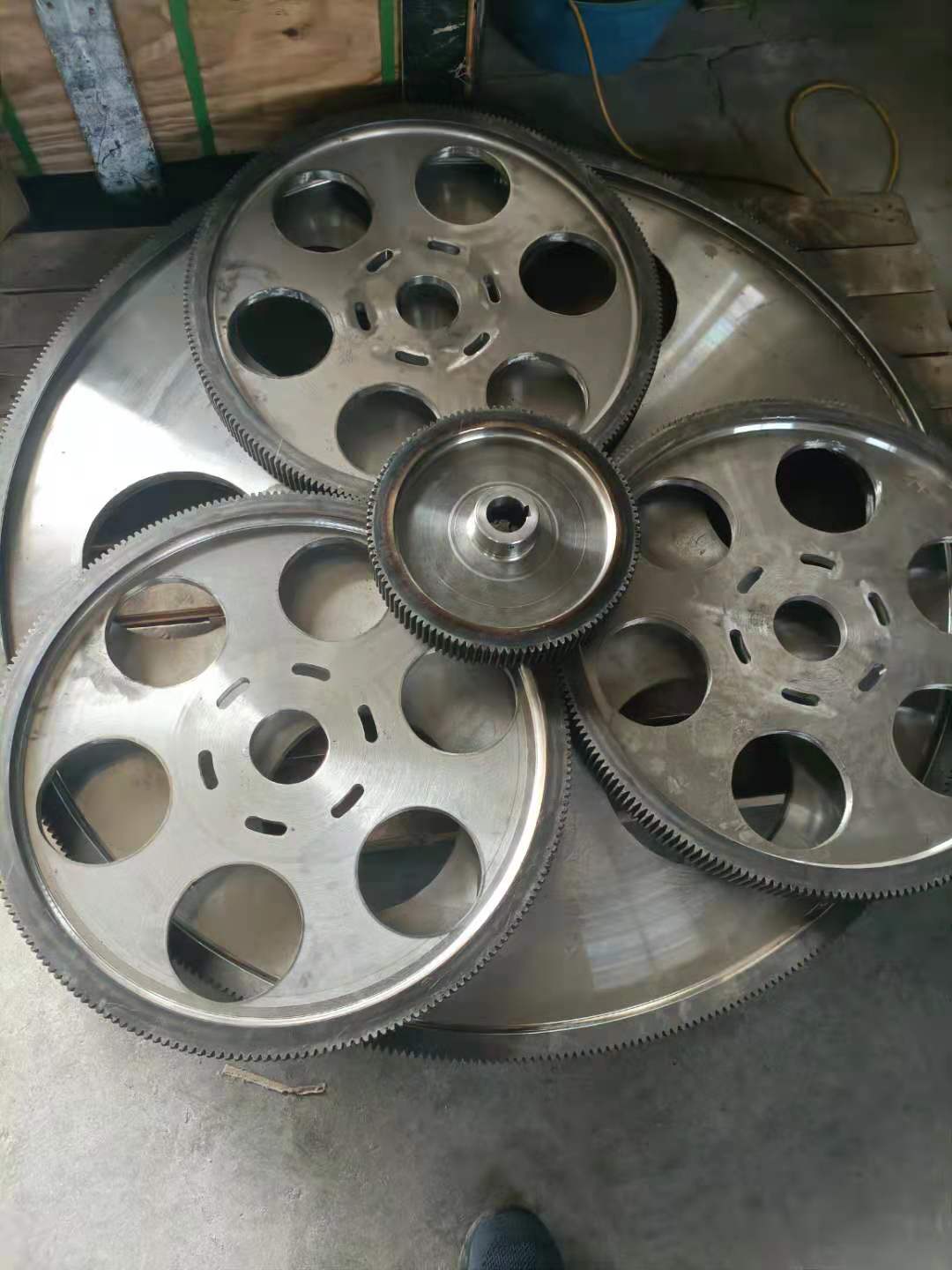 按需定制 铁制齿轮 非标齿轮 食品加工机械传动链轮 传动齿轮伞齿轮