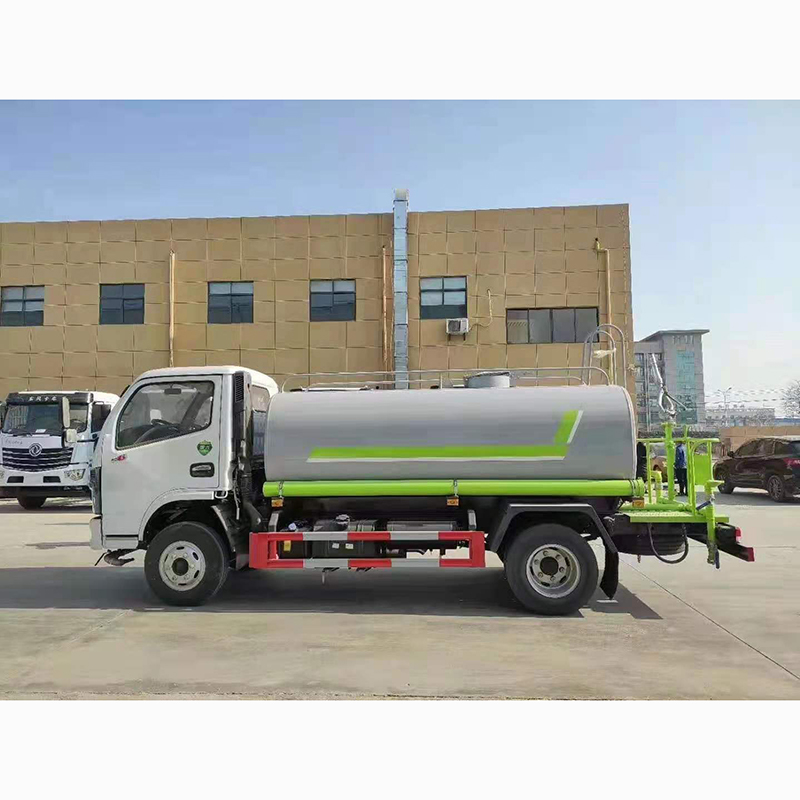 8吨洒水车环卫绿化工地抑尘雾炮洒水车 绿化喷洒车