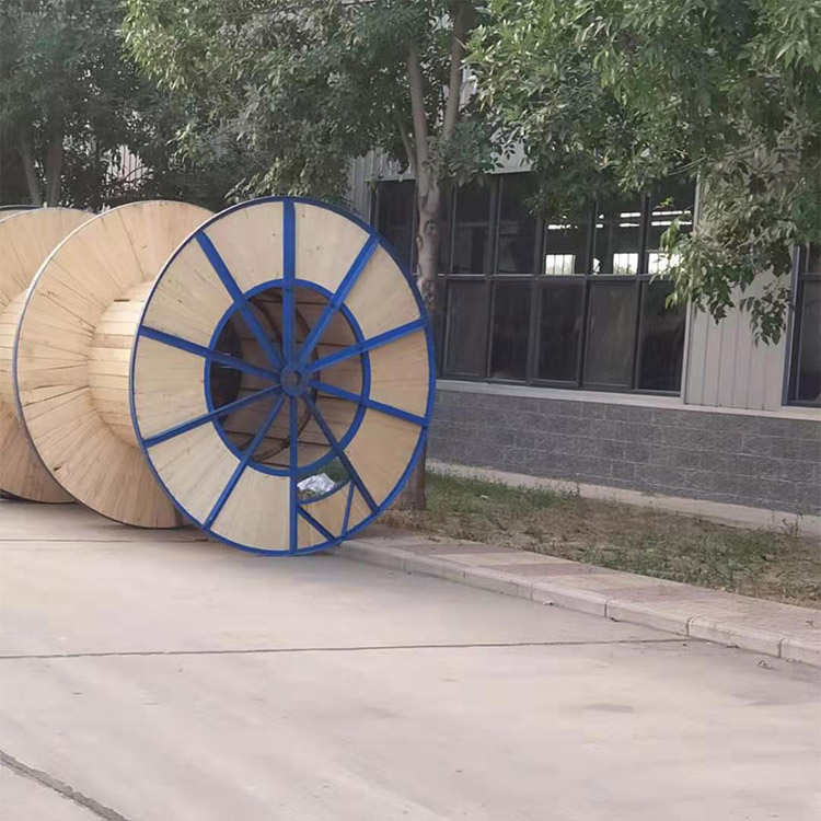 支持定制 现货供应 电缆电线轴盘 线缆轴盘 木包装线缆轴