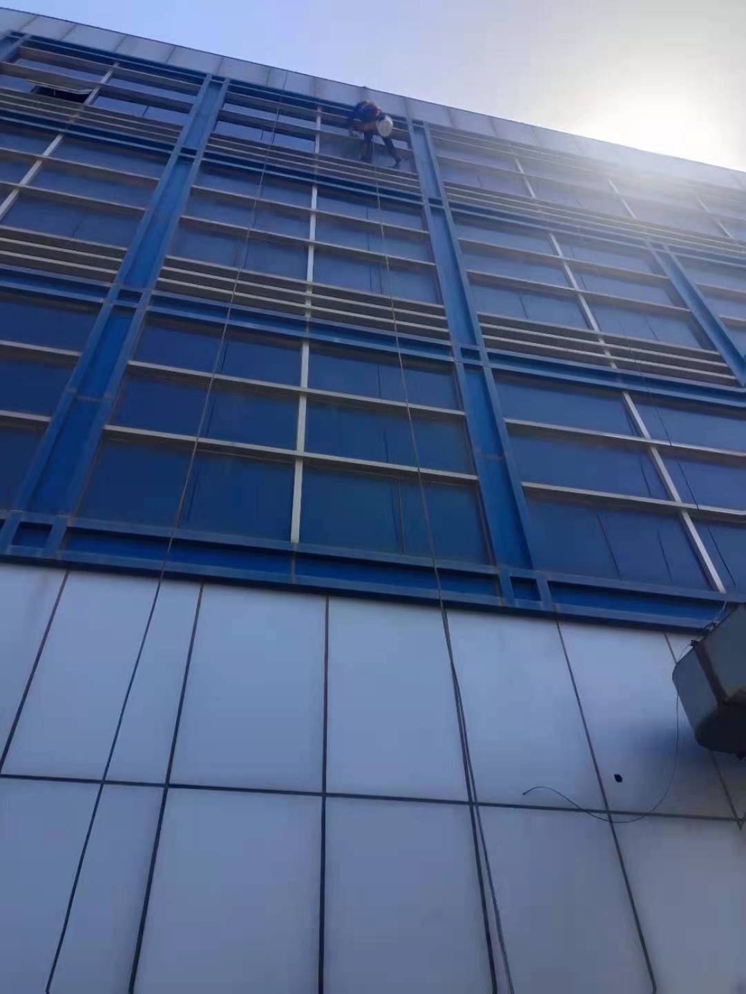 玻璃清洗公司 外墙清洗 大理石结晶 沙发清洗 