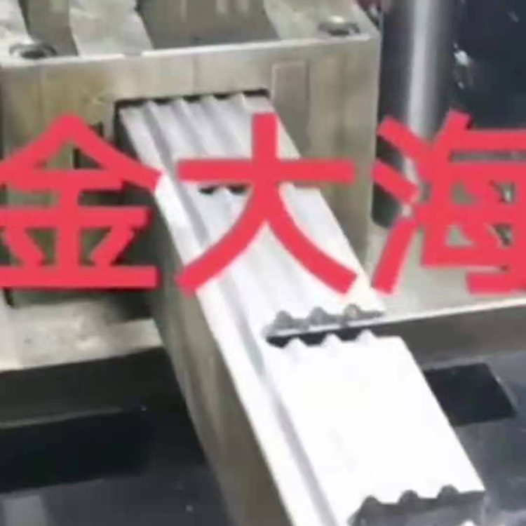 L型铝材冲槽，不变形无毛刺