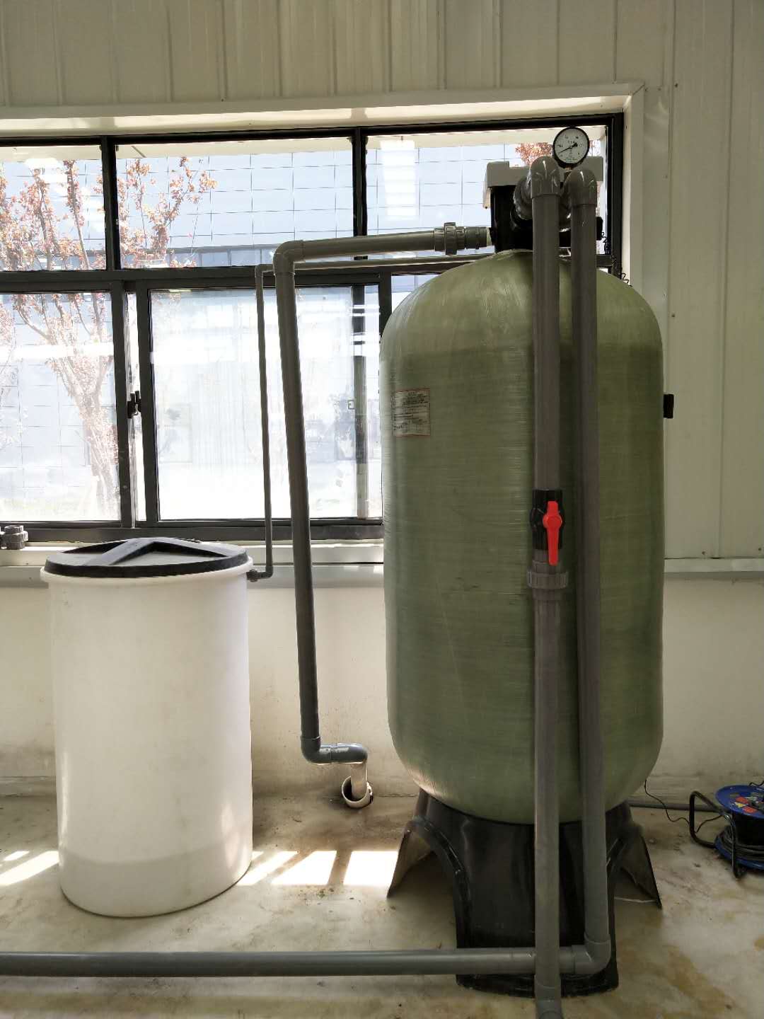 山西商用软化水设备 软化水设备厂家定做 矿场用水处理设备