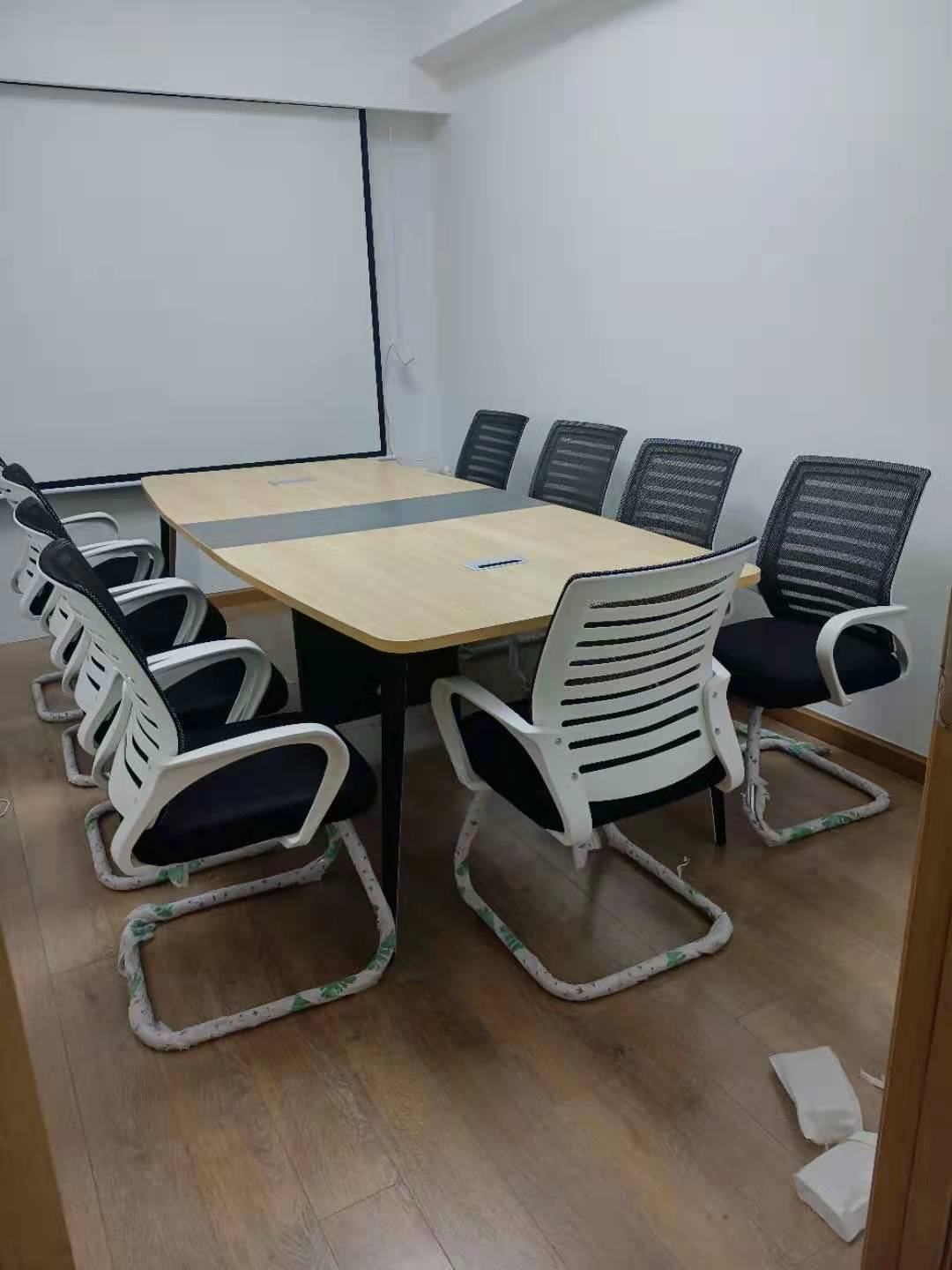 办公桌椅  西安办公桌  老板椅