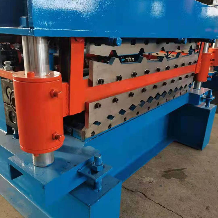 840/850双层压瓦机 彩钢瓦成型压瓦机 金属成型设备 飞扬压瓦机 