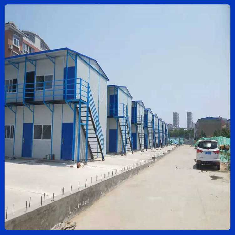  青岛异型活动板房订做  建筑工地办公室搭建  成本低 工期快