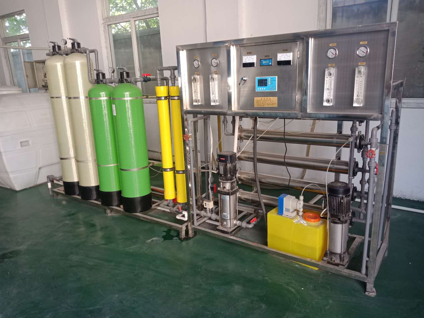 车用尿素液生产设备 玻璃水生产设备 洗衣液生产设备 消毒液生产设备