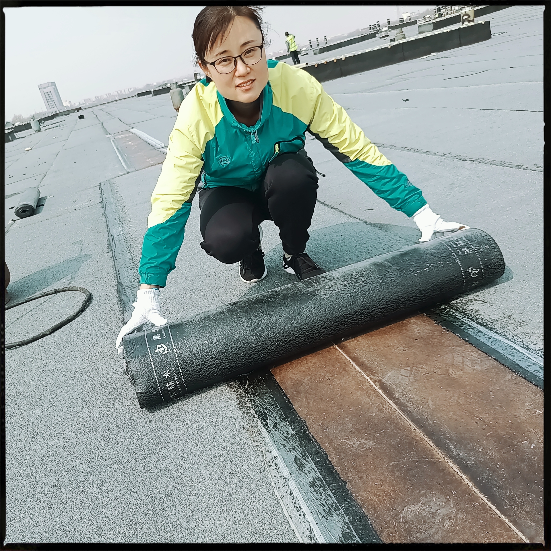 厂家直销 sbs防水卷材 3mm4mm火烤型自粘聚合物改性沥青防水卷材 聚酯胎3mm4mm 火烤卷材