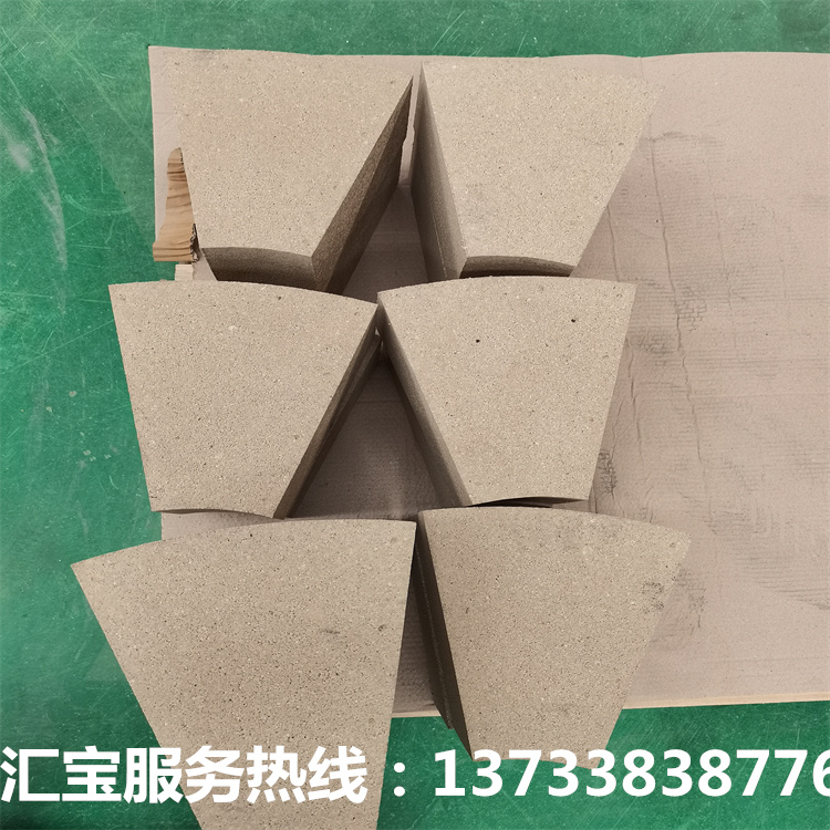 氧化铝空心球砖生产厂家     郑州氧化铝空心球砖保温效果好   全国发货