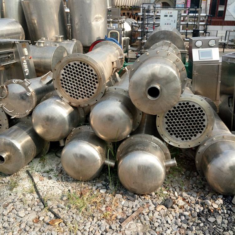 出售九成新冷凝器 40平方列管冷凝器 俊宏 欢迎致电洽谈
