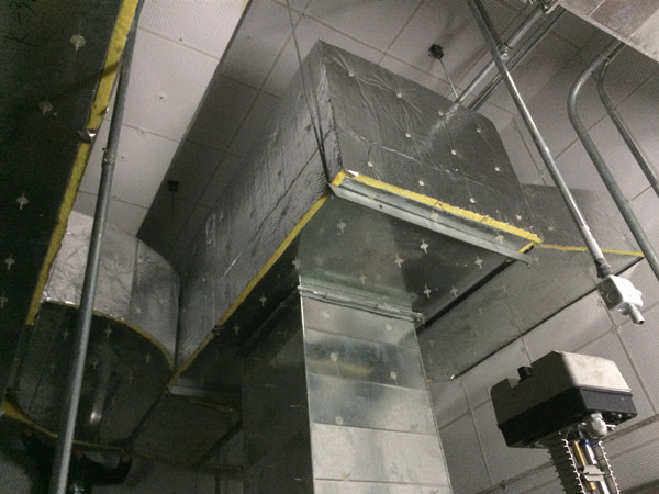 尤特森建筑保温材料离心玻璃棉玻纤风管