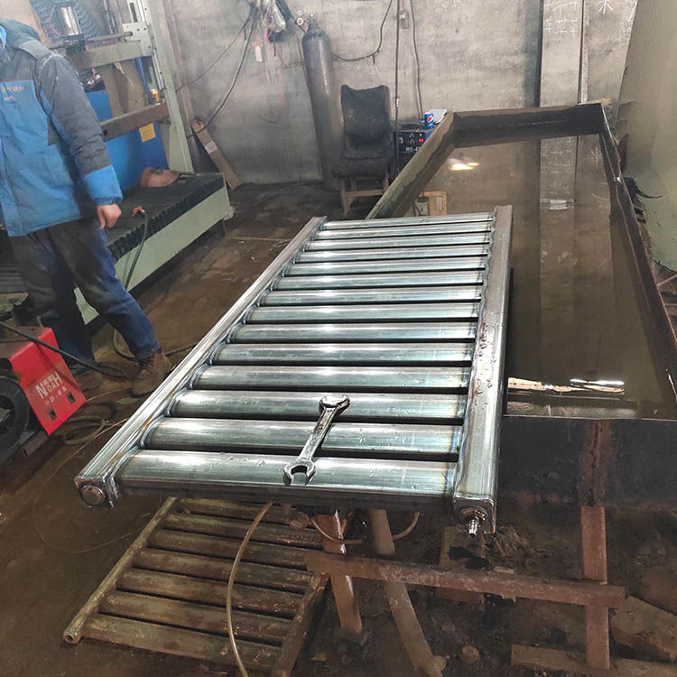 钢制散热器集中供热工程家用暖气片 钢制散热片 可发样品