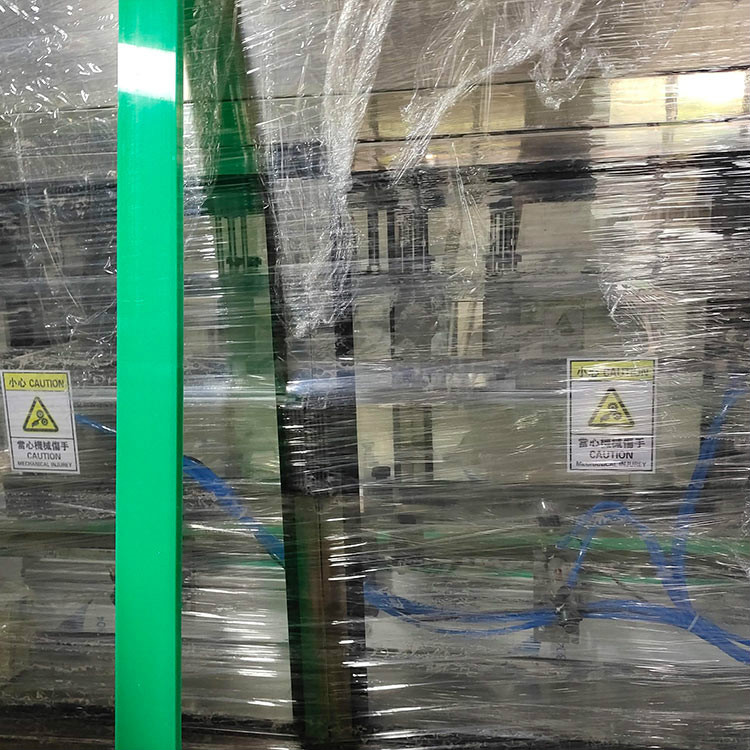 电子定量灌装机  白酒灌装机定制  灌装量和灌装速度均可任意调节
