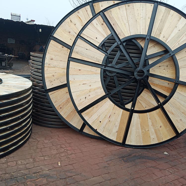任丘鸿禹 瓦楞轴 加工电缆盘具 全木电缆轴盘