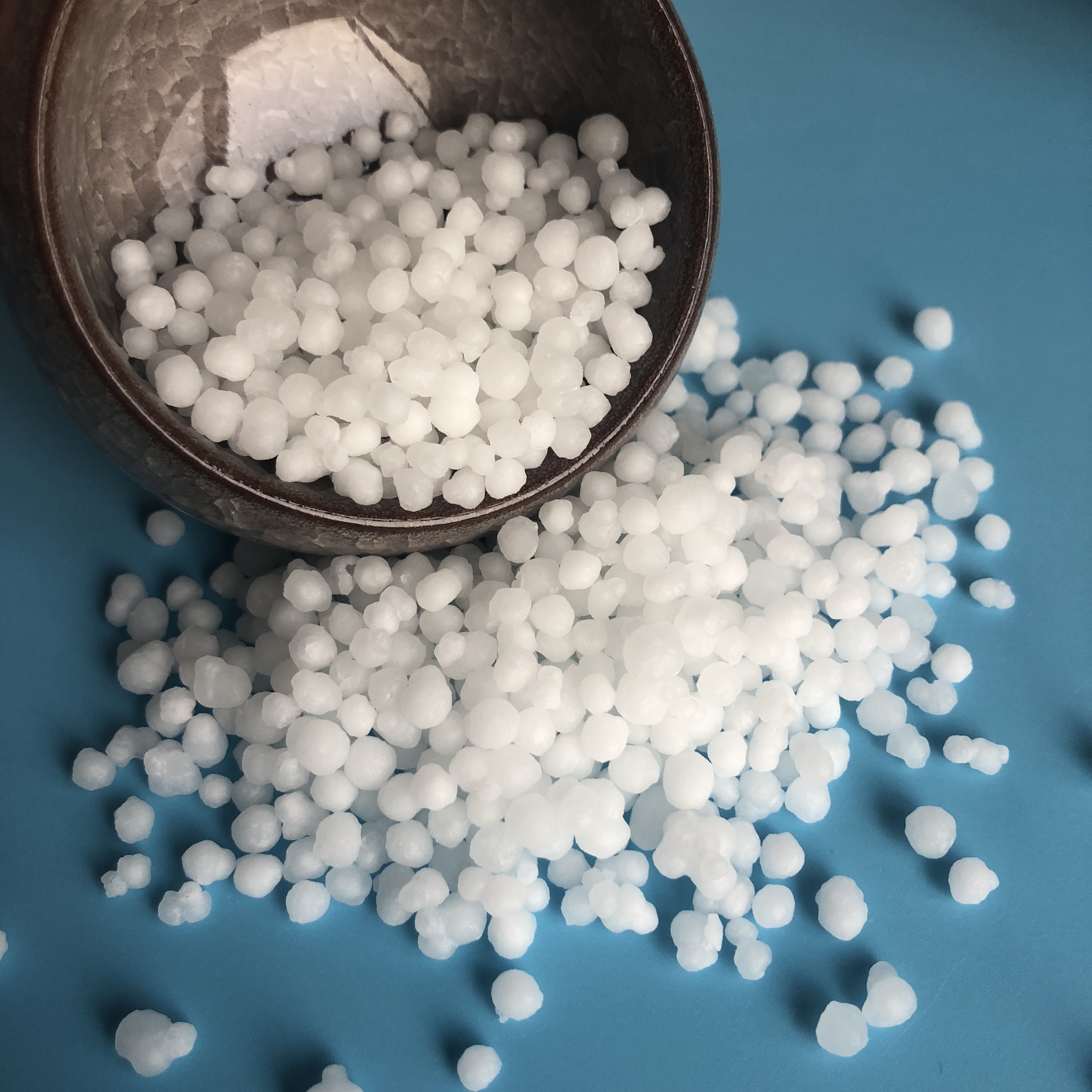 达康化工工业级氯化镁 46含量六水氯化镁球 建材工业用氯化镁