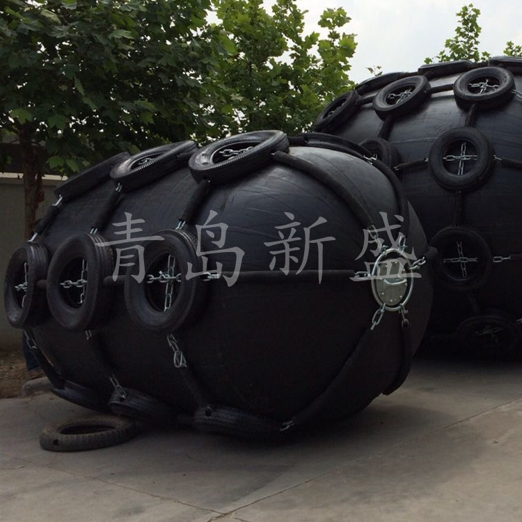供应天然橡胶船用充气护舷 青岛新盛船舶