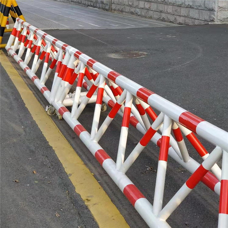 拒马护栏 可移动路障护栏 学校大门挡车防撞三角架子护栏