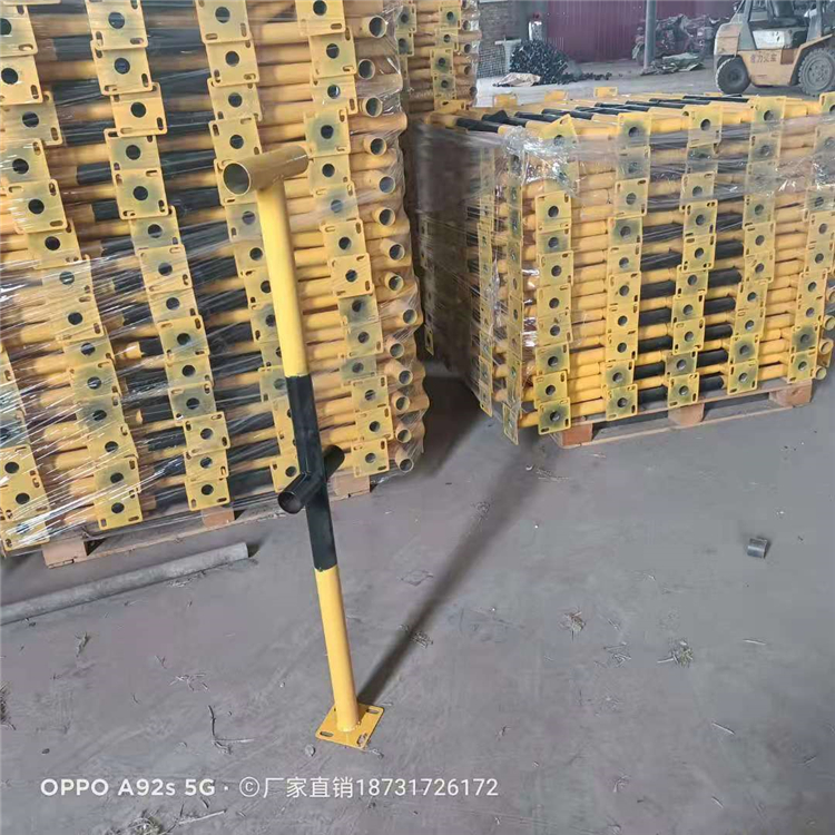 厂家定制 立杆防护栏 楼梯转角扶手 铸铁底座 