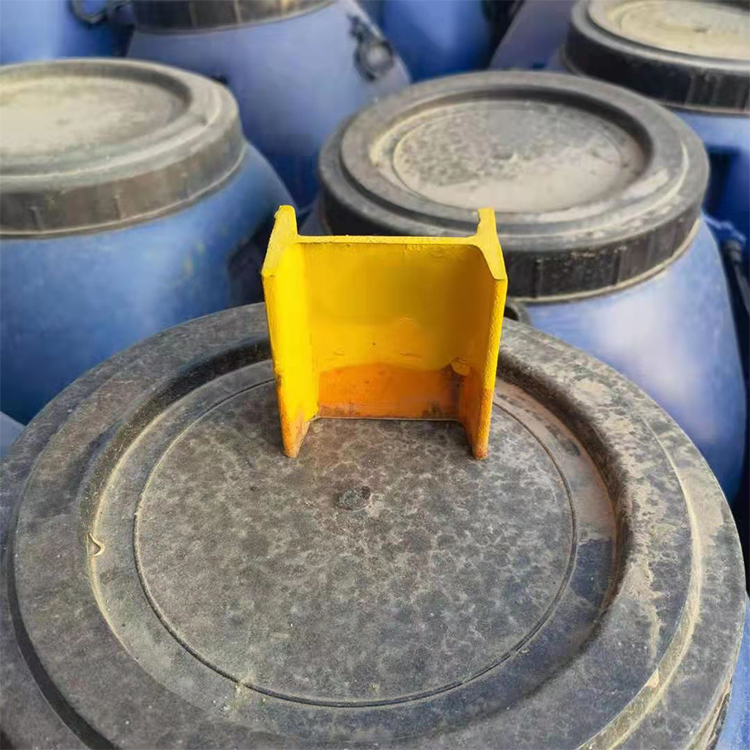钢管脚手架喷漆 彩钢用翻新漆 钢结构工业水漆 大鑫建筑 质量放心