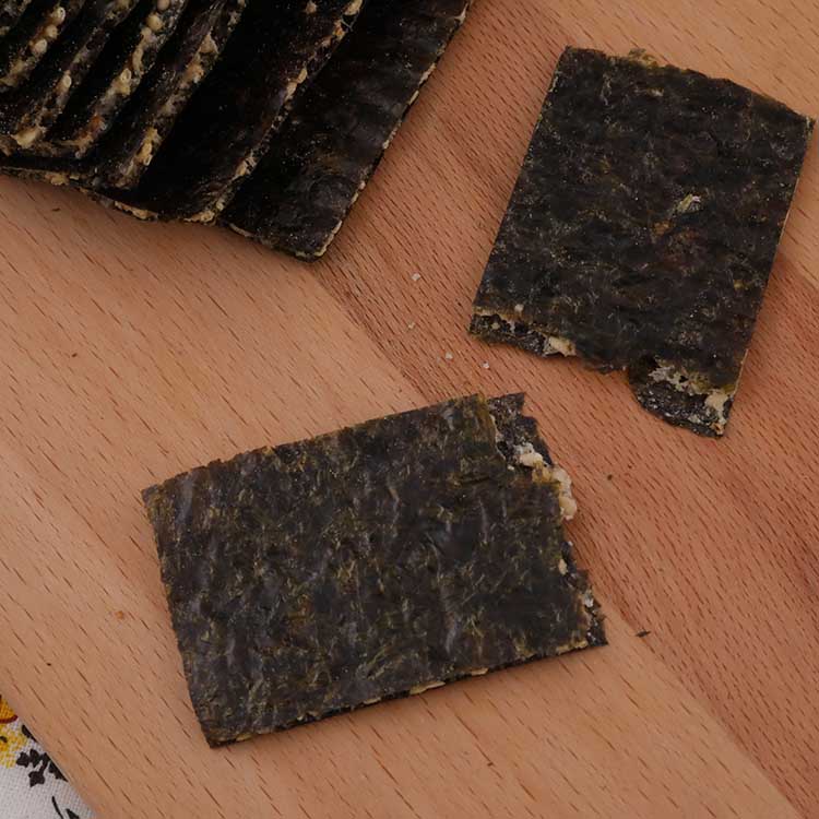 芝麻海苔夹心脆 潍坊铭聚食品出售海苔小零食 海苔小零食开罐即食