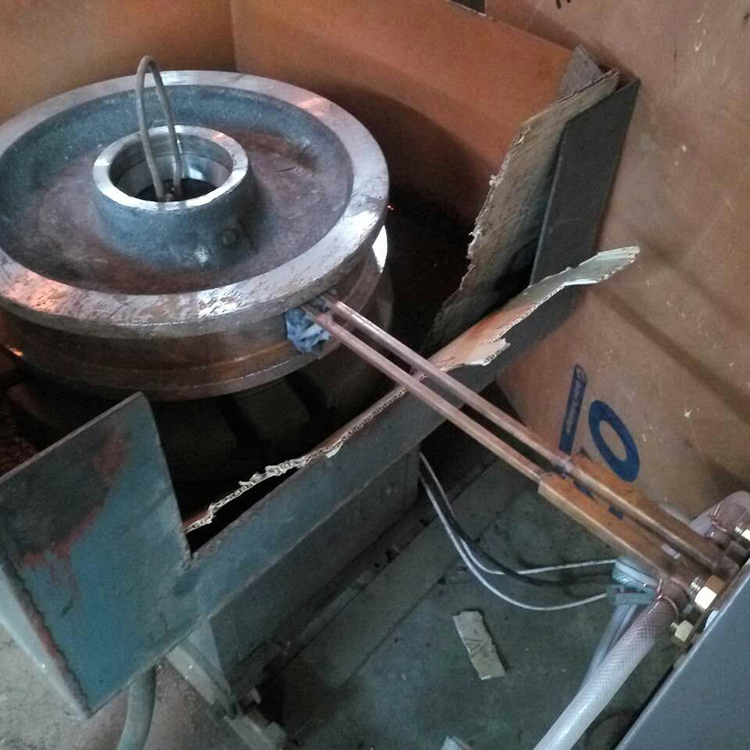 郑州驱动轮淬火中频设备厂家  天车轮淬火中频设备价格 