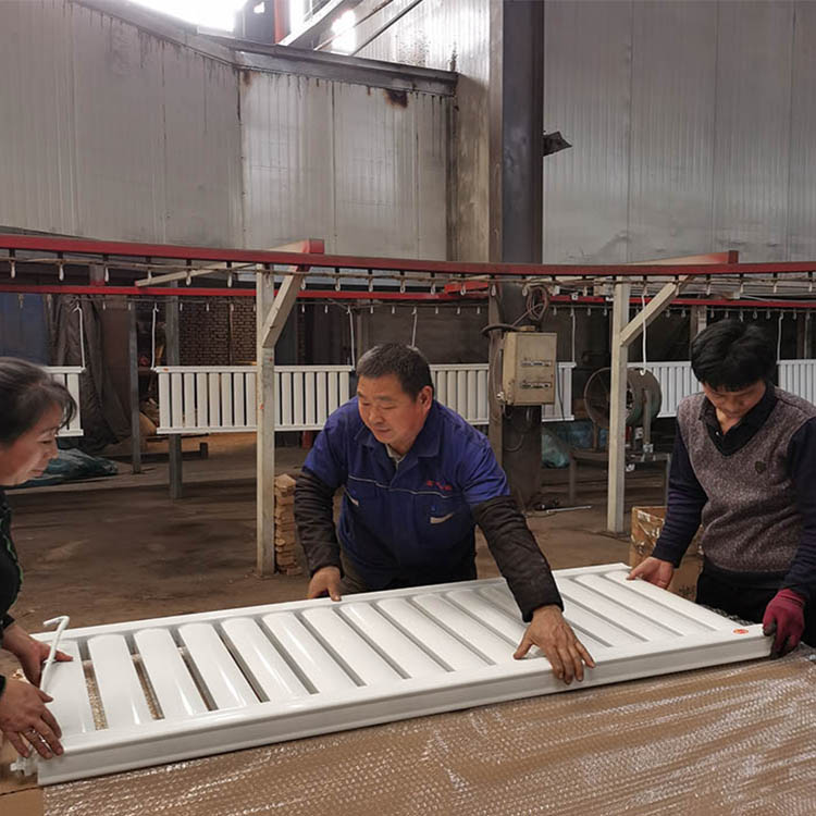 出给你新年 钢二柱暖气片 钢柱散热器 钢制暖气片厂家