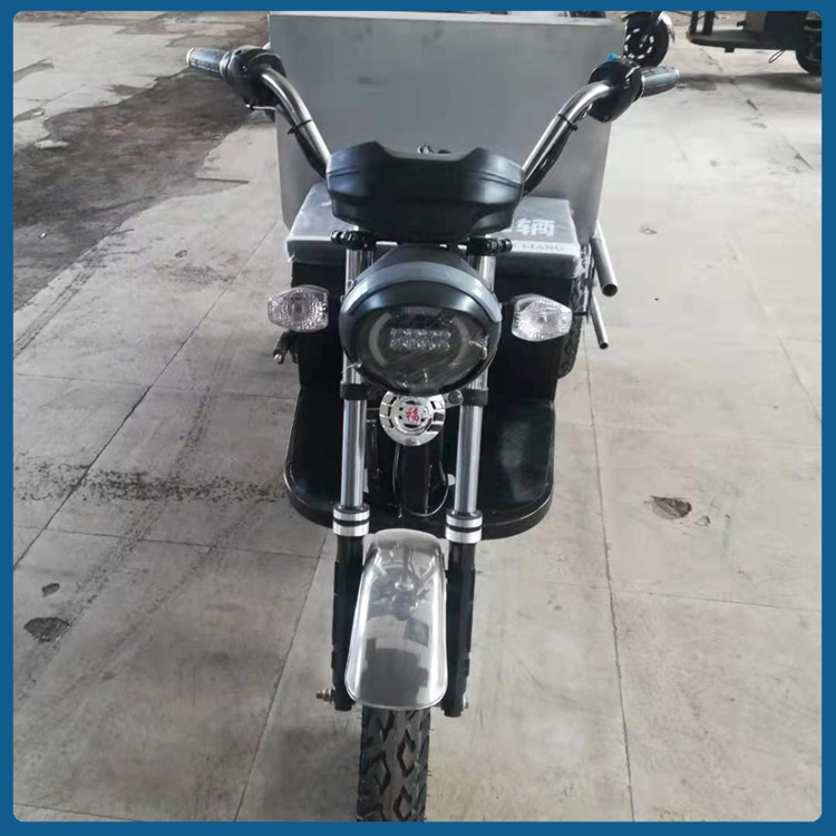 东营养殖场三轮拉粪车  简便环保，经济耐用  小型拉粪车价格