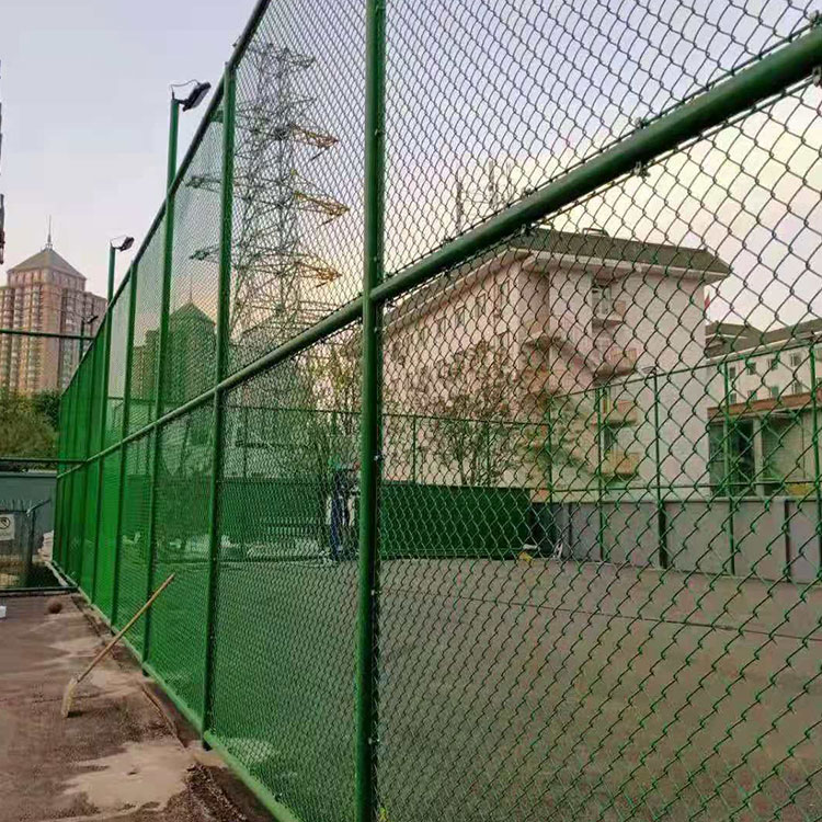 排球足球球场护栏围栏 浸塑勾花铁丝网 球场护栏批发