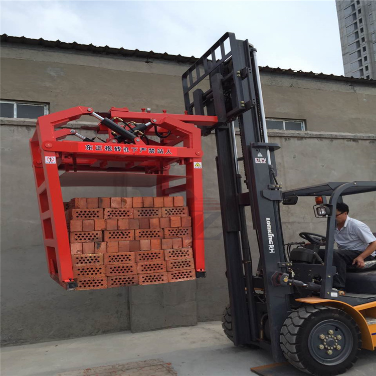 河南货源蒸养标砖抱砖机 智能自动化加气块上砖机 可根据需求定制