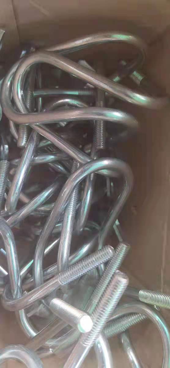 母猪产床十字口限位栏U型卡产床配件养猪设备固定管卡6分管卡扣