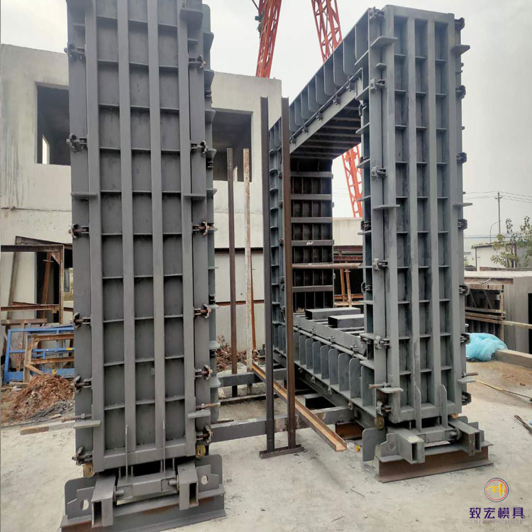 云南综合管廊模具 城市管廊模具 预制管廊钢模具 致宏 地下双舱管廊模具 供应厂家