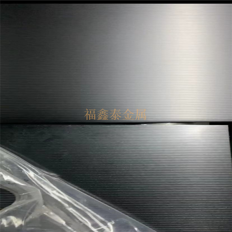 福鑫泰2021新款亚黑不锈钢板304材质实色喷涂