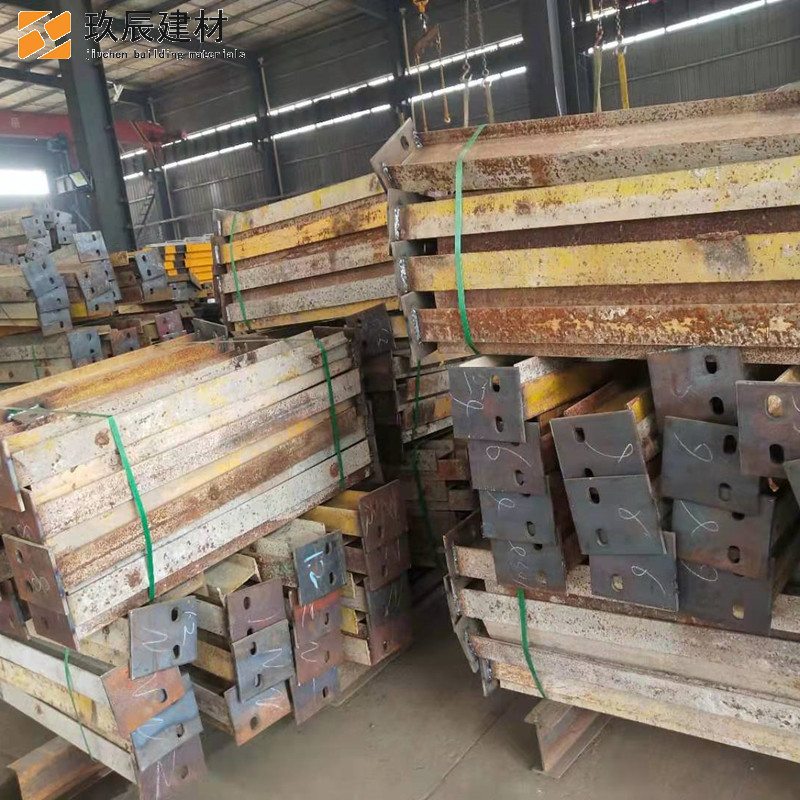 新型短肢悬挑工字钢 预埋式悬挑梁 厂家供应 新型花篮式悬挑工字钢 花篮悬挑梁