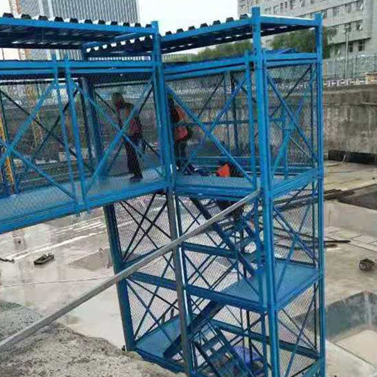 现货供应 建筑施工笼梯 组合框架式梯笼 墩柱式安全梯笼 加工定制