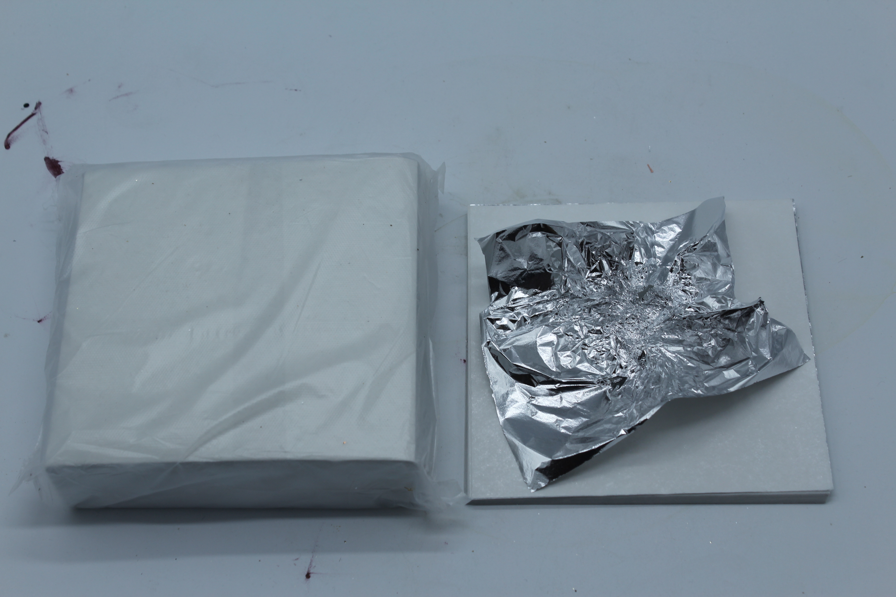 金梓金箔厂家销售工艺品礼品盒用仿银箔14*14CM国产仿银箔