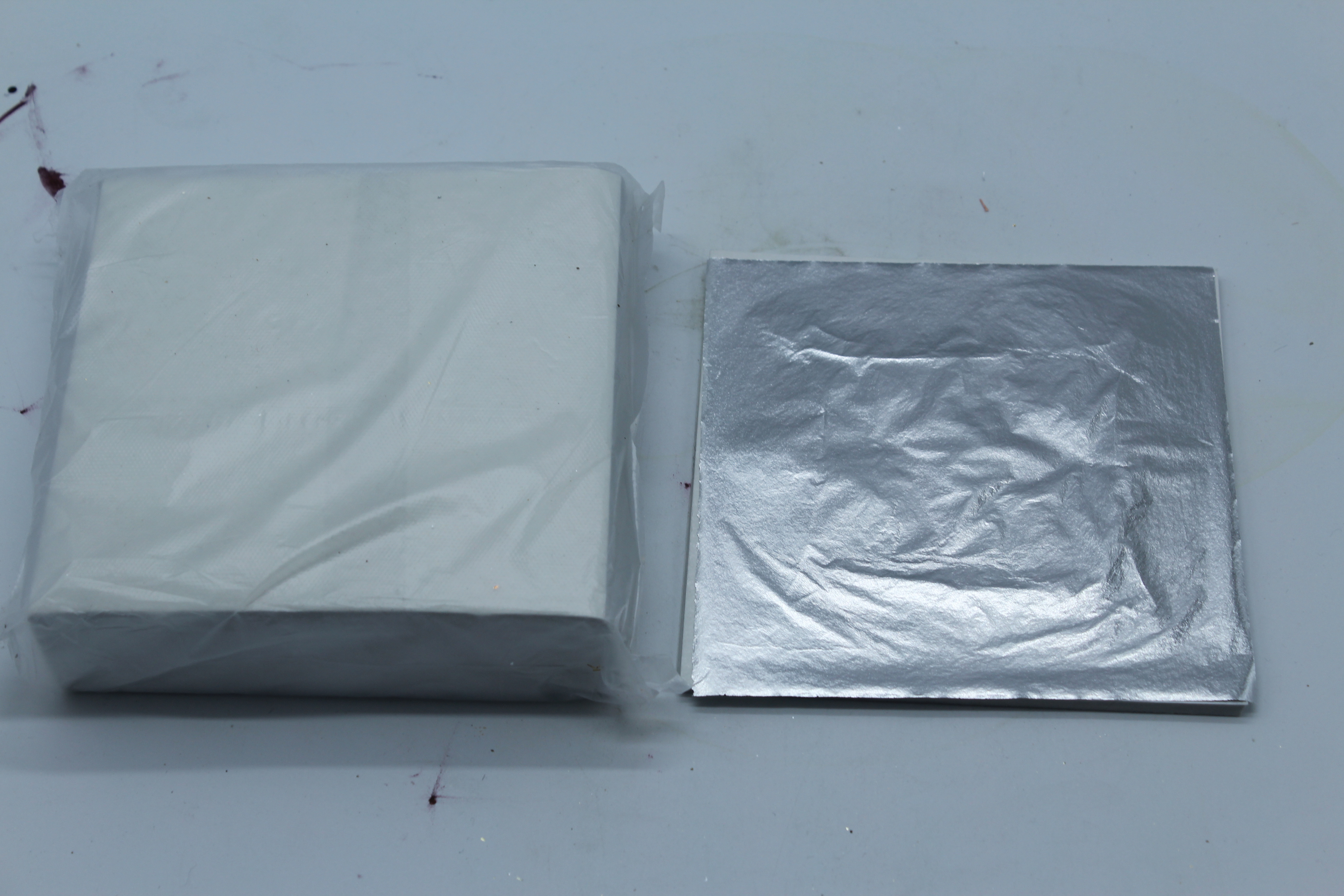 金梓厂家供应装饰银箔纸 用于工艺装饰品美甲贴银箔纸价格优惠