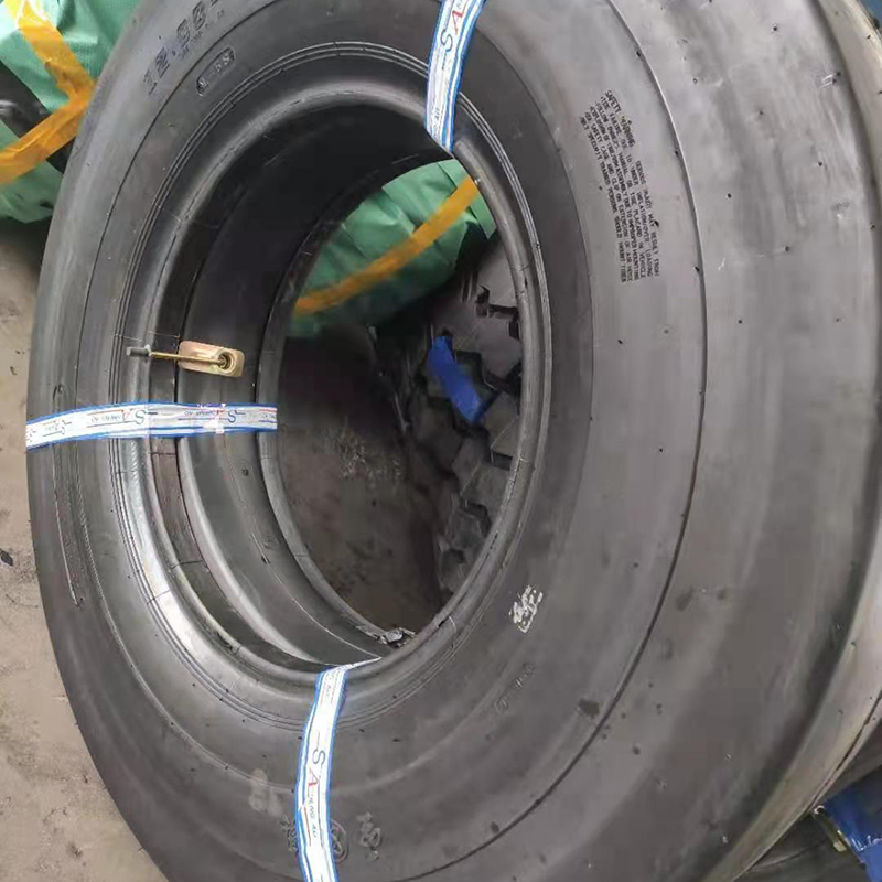 1200-24光面轮胎 铲运机轮胎 尼龙抗撕裂光面轮胎