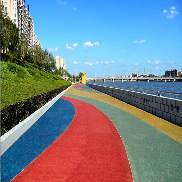 透水地坪价格  彩色透水路面 彩色混凝土 四川日晨