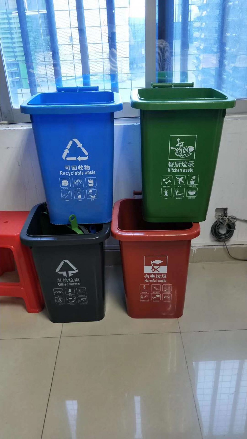 深圳光明新区垃圾分类桶 小区物业用带盖密合大号100L