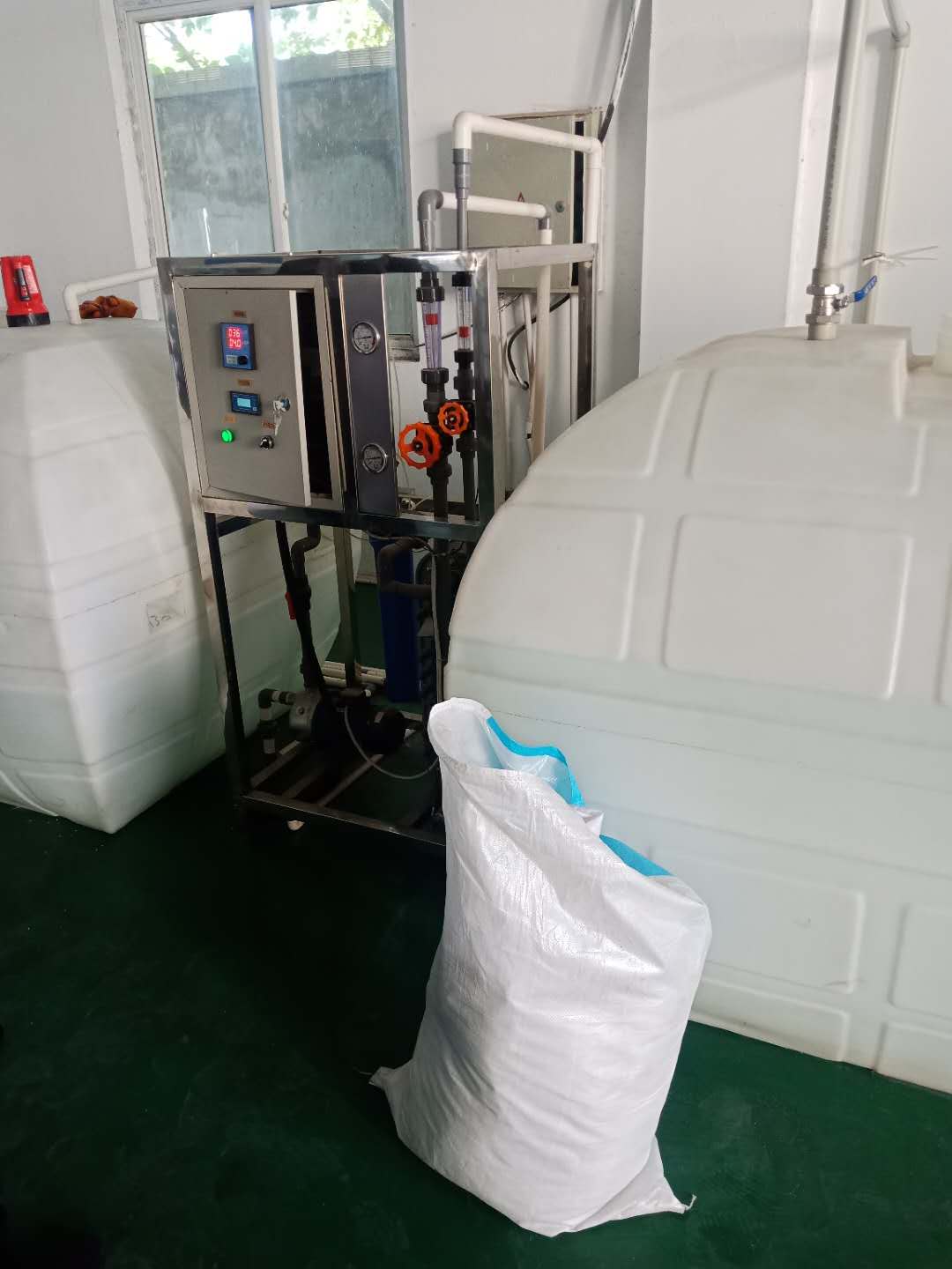 新国标尿素液生产线 厂家提供生产配方 尿素液生产用水处理设备