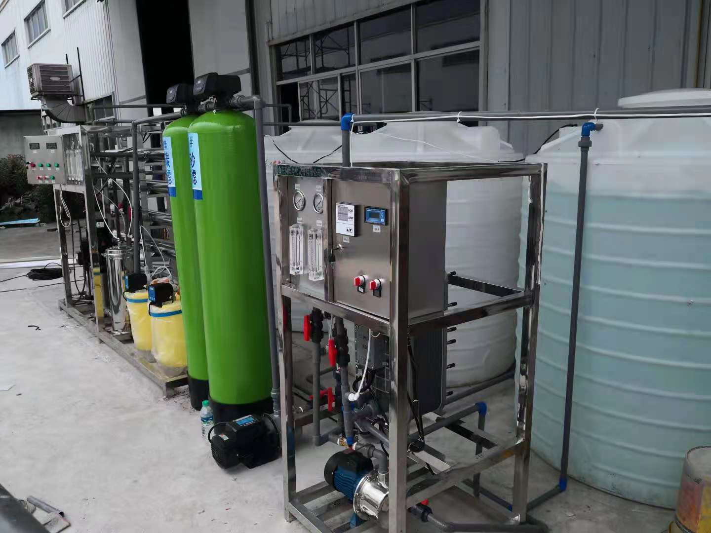 新型全自动纯净水设备*纯净水设备厂家*纯净水设备报价*泉润纯净水设备