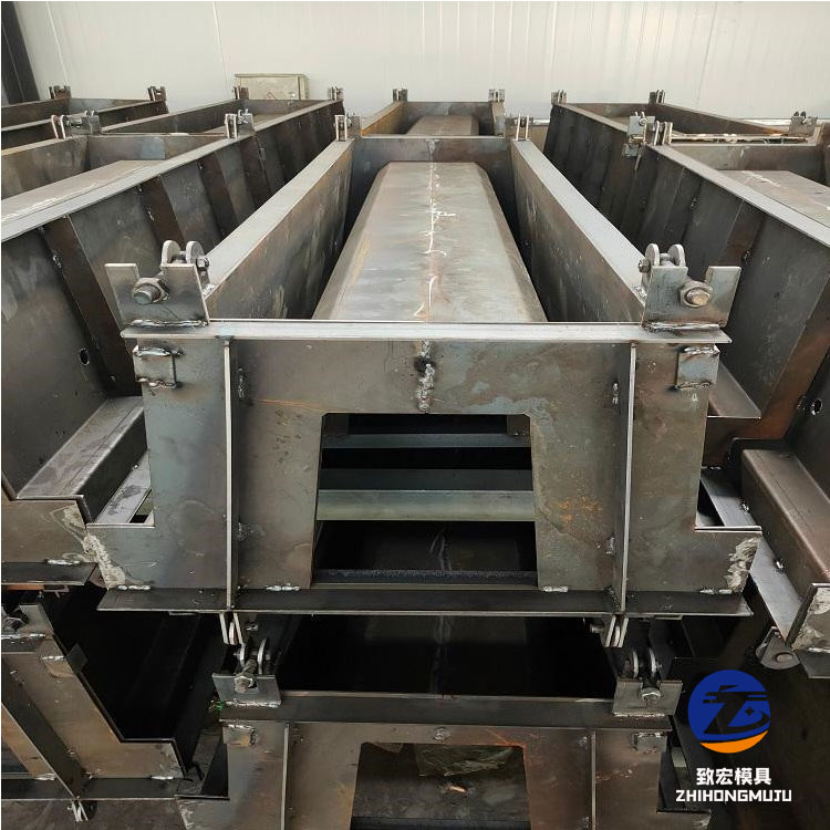 本溪 流水槽模具 急流槽模具 泄水槽模具 河北致宏 脱模快捷
