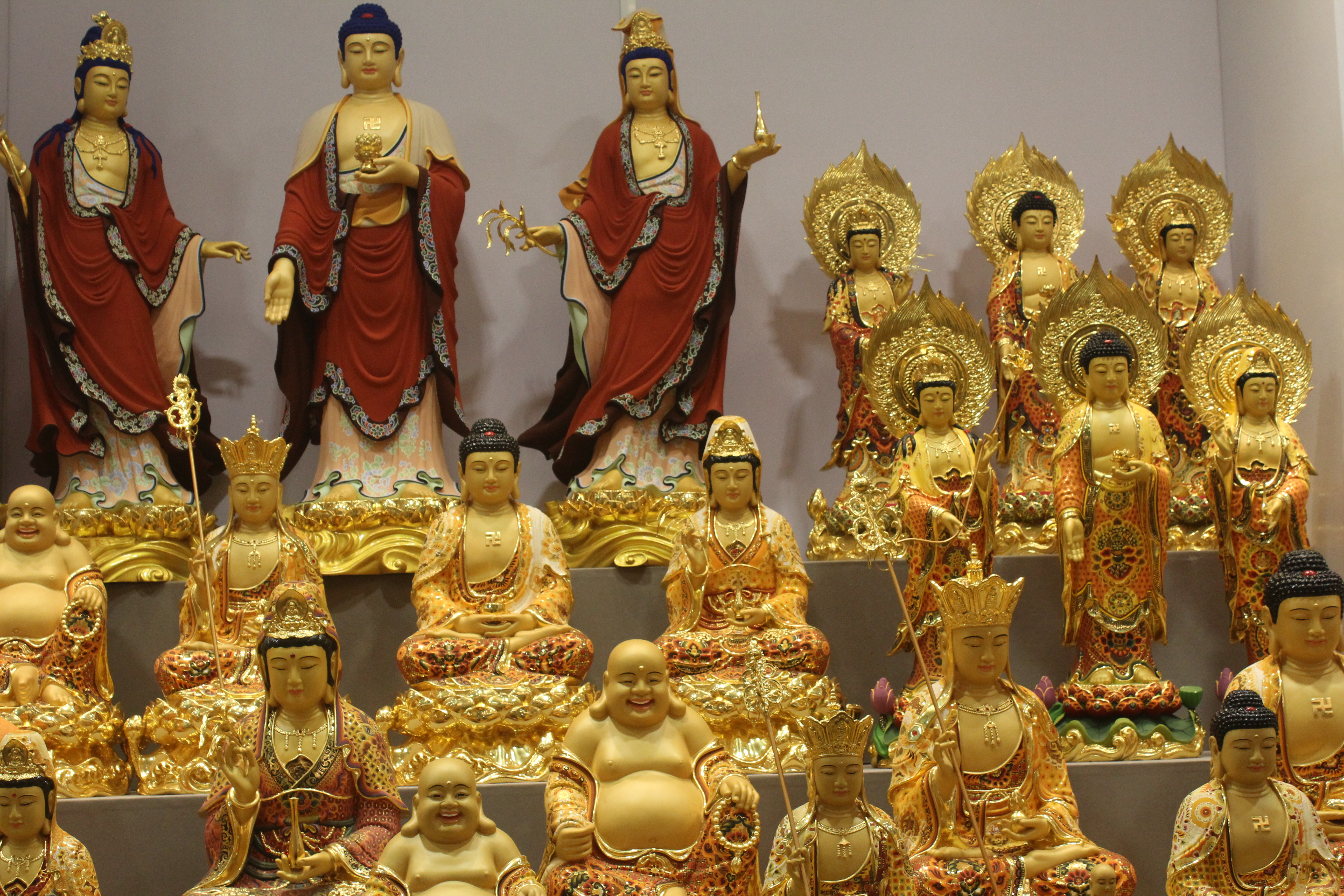 寺庙佛像工程贴金 4.33.9.33金箔纸室内装潢家具真金箔 98金箔寺庙佛像工程贴金  