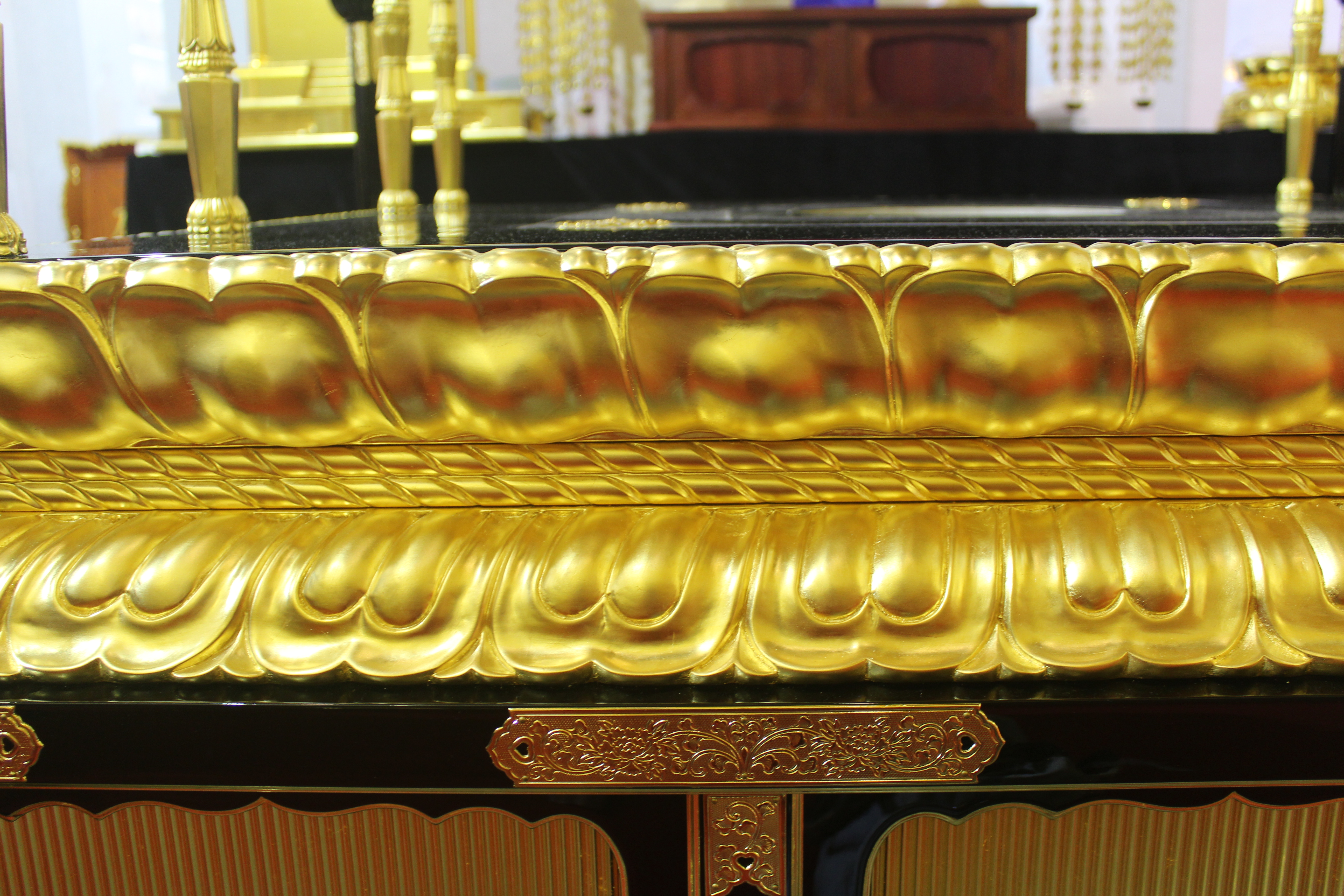金梓厂家销售4.33金箔纸室内装潢家具线条箔 98箔寺庙佛像工程贴