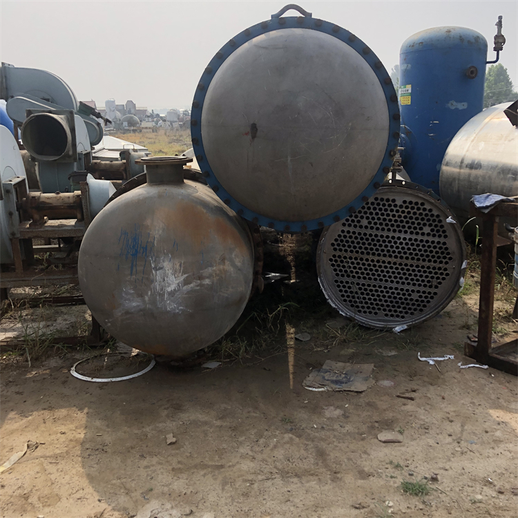 新到三台250平方钛材换热器 二手冷凝器