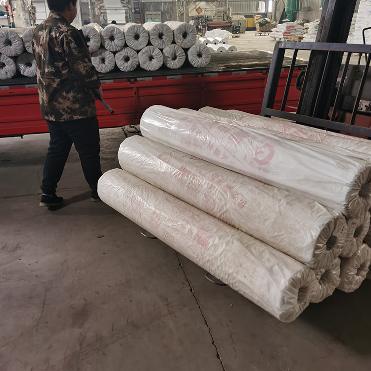 PE热收缩膜 热缩塑膜 地板/纸箱/泡沫箱/矿泉水包装收缩膜 欢迎来电咨询