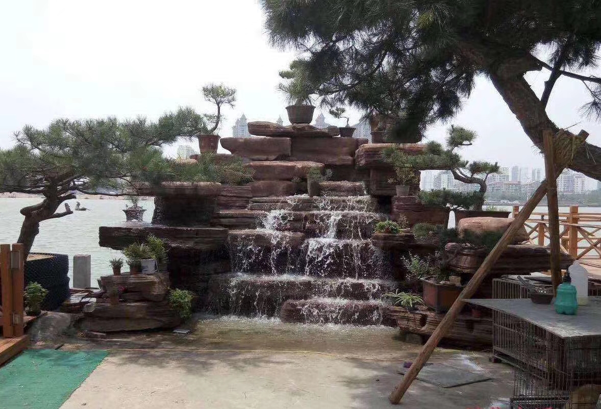 大型假山设计施工 万吨假山石千层石龟纹石产地批发 泰山石假山 灵璧石假山 