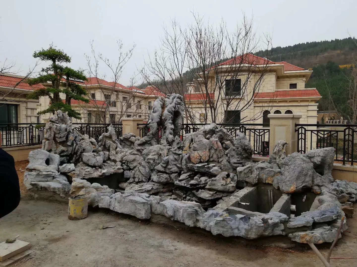 万吨千层石假山石批发 龟纹石产地批发 假山石产地 假山石价格 假山石图片