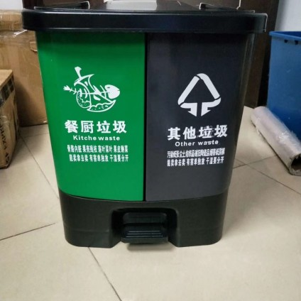 摇盖垃圾桶  40L 60L加厚带盖  厂家直销  室内
