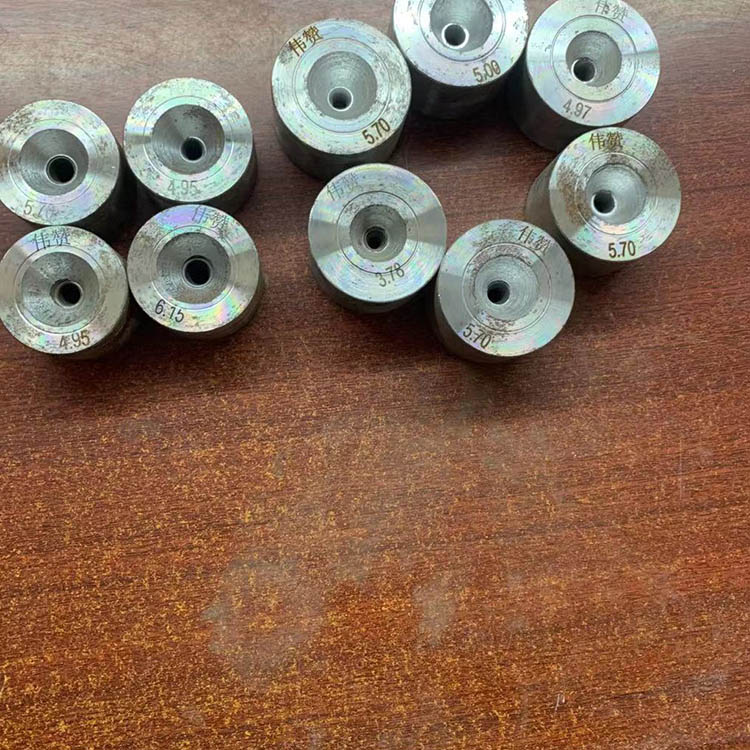 供应 高速小水箱拉丝模具 硬质合金拉伸模具 高晶拉丝模具 贴心售后