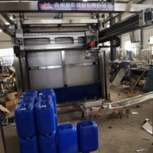 鲁泰牌LT系列多功能全自动码垛机鲁泰 三轴桁架式码垛机器人 优质供应 润滑油码垛